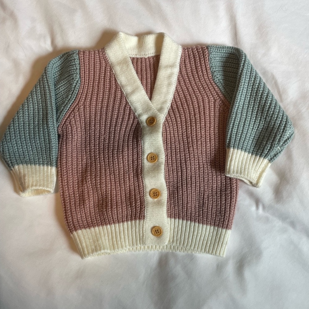 Buttoned sweater, multicolored, size 9-12m in great condition!